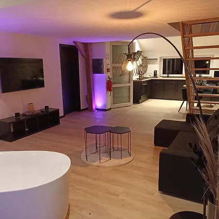 Loft Noir Apartment *