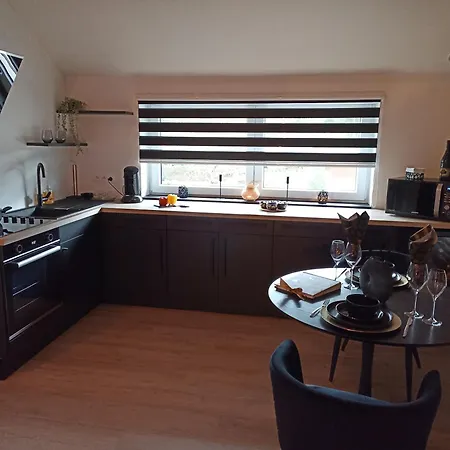 Apartment Loft Noir Trois-Ponts